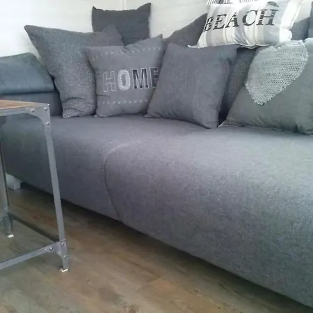 Sealodge Ii Huus & Bateau-hôtel