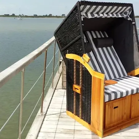 Sealodge Ii Huus & Bateau-hôtel